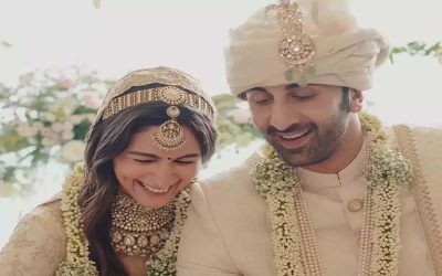 বিয়ের দু’মাস পরই সুখবর দিলেন তারা