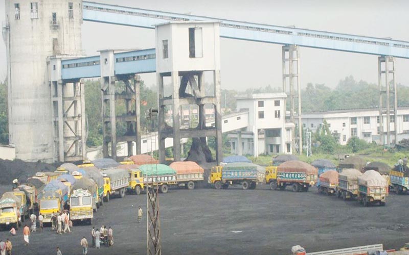 বড়পুকুরিয়া কয়লা খনির ৫২ শ্রমিক করোনা আক্রান্ত, উত্তোলন বন্ধ