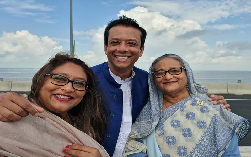 জয়-পুতুলকে নিয়ে পদ্মা সেতুতে শেখ হাসিনা