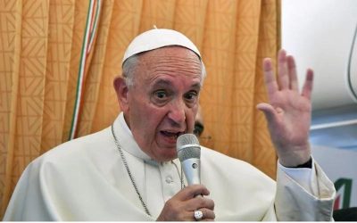 নান-ধর্মযাজকরাও পর্নোগ্রাফি দেখে, অভিযোগ পোপ ফ্রান্সিসের