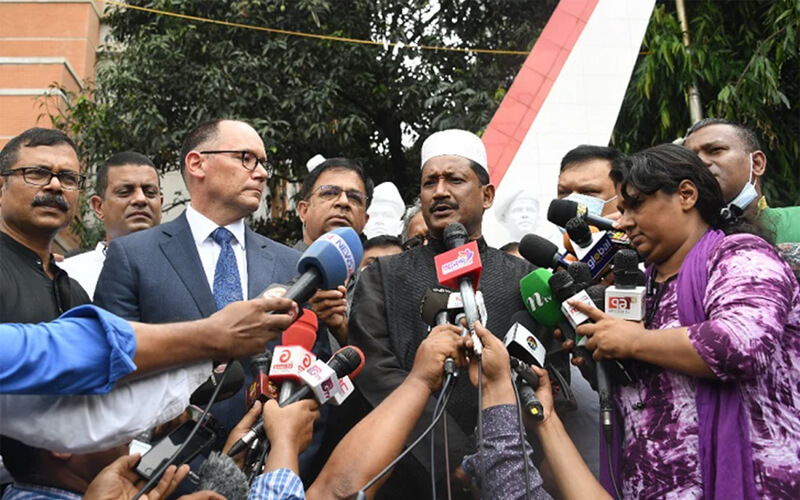 ‘হোলি আর্টিজানের ঘটনায় ঘুরে দাঁড়াতে না পারলে বাংলাদেশে পদ্মা সেতু হতো না’