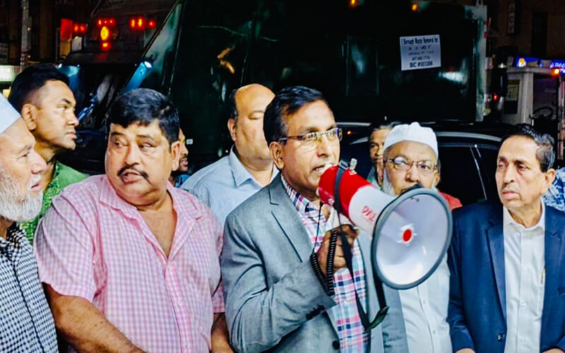 খালেদার মুক্তি ও কেয়ারটেকার সরকার দাবিতে ব্রুকলীন বিএনপির বিশাল শো-ডাউন
