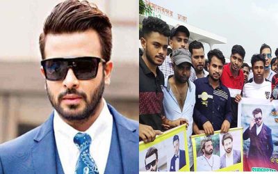 ঢাকায় ফিরেছেন শাকিব খান, বিমানবন্দরে ফুলেল শুভেচ্ছায় সিক্ত