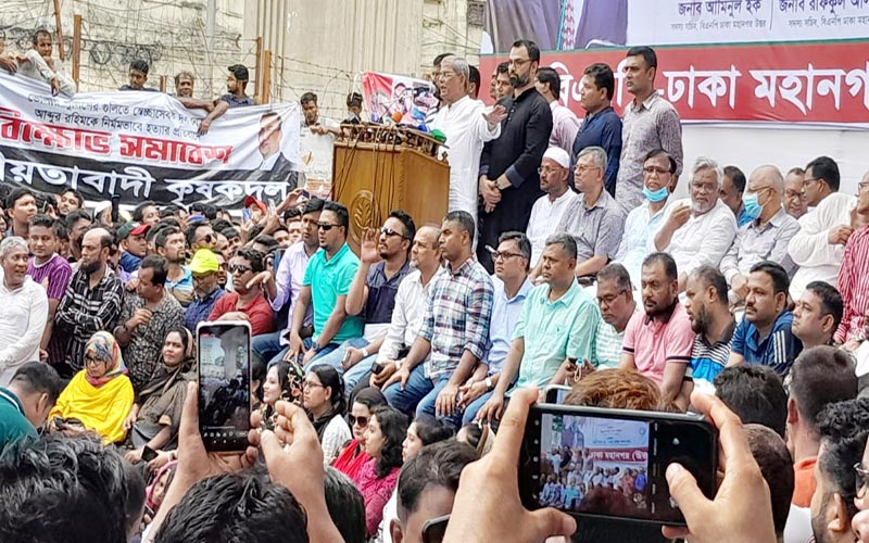 সরকার পেছনের রাস্তা দিয়ে পালানোর সুযোগও পাবে না : মির্জা ফখরুল
