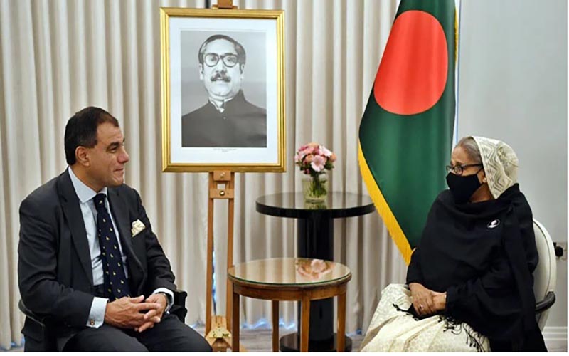 বাংলাদেশে বিনিয়োগের সুযোগ কাজে লাগাতে ব্রিটিশ ব্যবসায়ীদের প্রতি শেখ হাসিনার আহ্বান