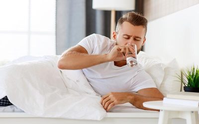রাতে ঘুমানোর আগে হালকা গরম পানি পানের যত উপকারিতা