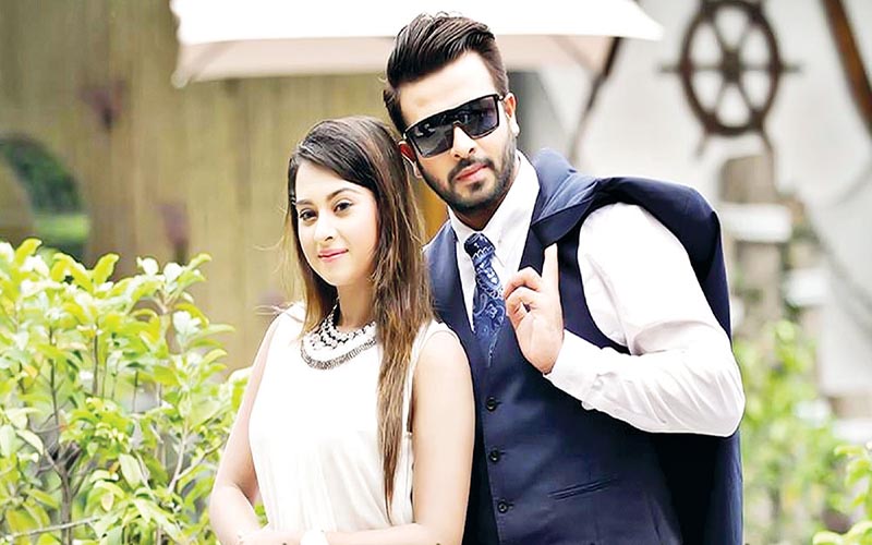 শাকিবের সঙ্গে বিচ্ছেদের গুজব উড়িয়ে দিলেন বুবলী!