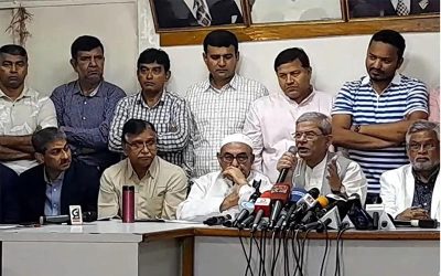 খালেদা জিয়াকে বাসভবনের সামনে ব্যারিকেড দিয়ে চাপে রাখা হয়েছে : মির্জা ফখরুল