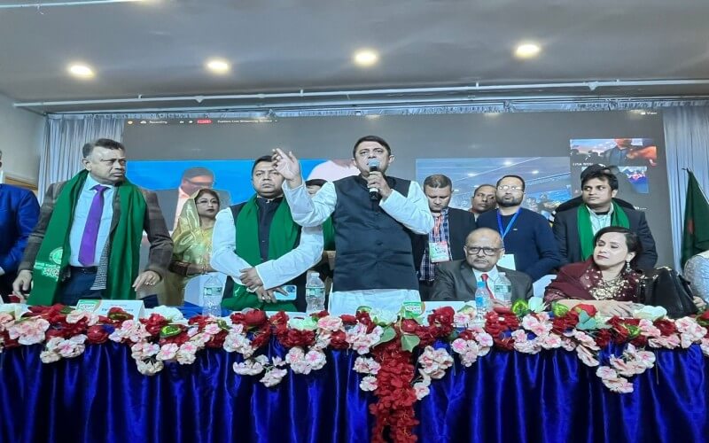 বিদেশে দেশ বিরোধী ষড়যন্ত্রে লিপ্তদের বিরুদ্ধে ঐক্যবদ্ধ হতে হবে