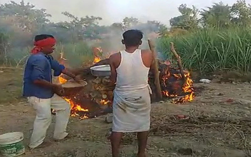 বাসর রাতে হৃদরোগে প্রাণ গেল নবদম্পতির!
