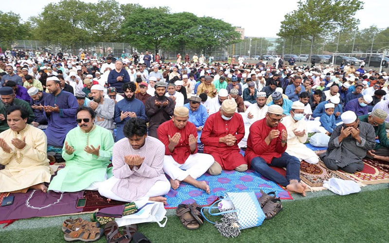 ত্যাগের মহিমায় যুক্তরাষ্ট্রে ঈদুল আযহা পালিত