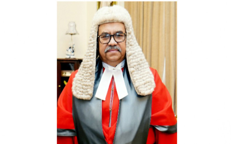 শপথ নিলেন প্রধান বিচারপতি ওবায়দুল হাসান