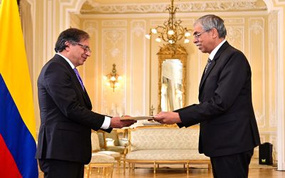 কলম্বিয়ার প্রেসিডেন্টের কাছে রাষ্ট্রদূত ইমরানের পরিচয়পত্র পেশ