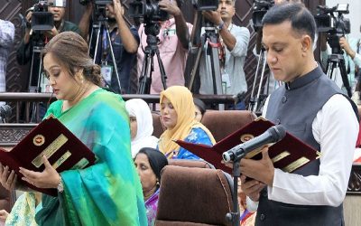 শপথ নিলেন কুমিল্লা ও ময়মনসিংহের নবনির্বাচিত মেয়র ও কাউন্সিলররা