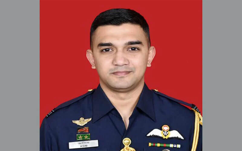 প্রশিক্ষণ যুদ্ধবিমান বিধ্বস্ত হয়ে পাইলটের মৃত্যু