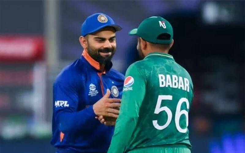 টি-টোয়েন্টিতে কোহলিকে টপকে বাবরের অনন্য রেকর্ড