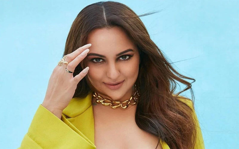 বিয়ের পিঁড়িতে বসছেন সোনাক্ষী, পাত্র নিয়ে রহস্য!