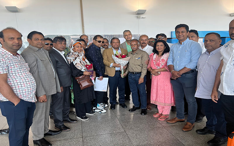 দেশবিরোধী প্রচারণা রুখে দিতে সত্যিকার চিত্র উপস্থাপনই যথেষ্ট : নিউইয়র্কে মির্জা আজম