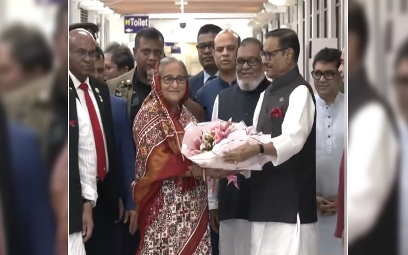 চীন সফর শেষে ঢাকায় ফিরেছেন শেখ হাসিনা