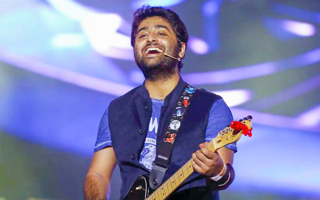 বিতর্কের মধ্যেই বিদায় অরিজিৎ সিংয়ের