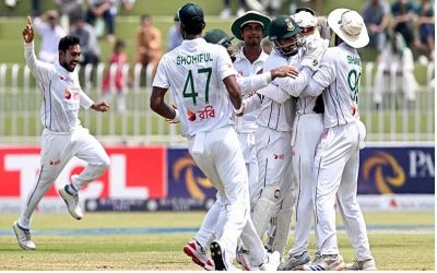 পাকিস্তানকে হারিয়ে ঐতিহাসিক টেস্ট জয় টাইগারদের