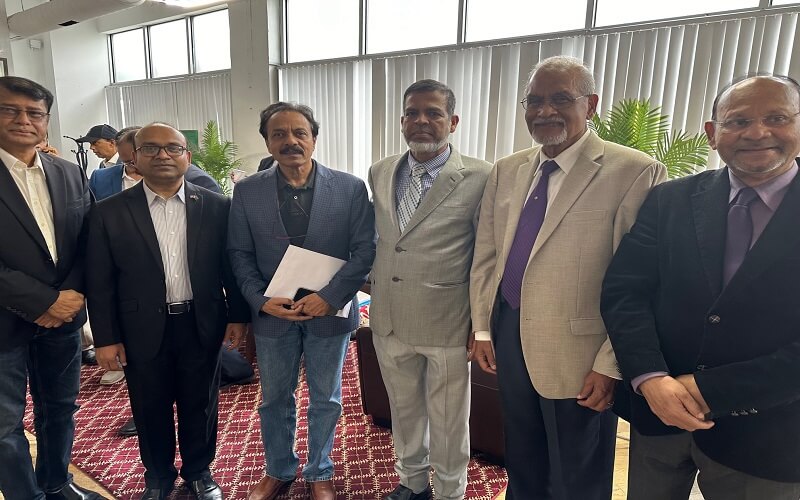 নিউইয়র্ক কনস্যুলেটে প্রবাসীদের ১৩ দফা সম্বলিত স্মারকলিপি