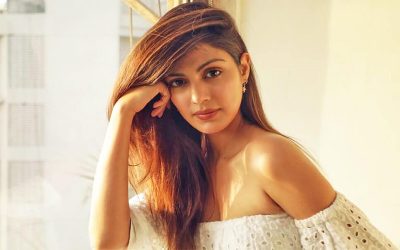 বিতর্ক যেন পিছু ছাড়ছে না রিয়ার!